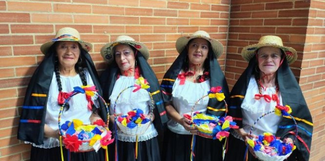 Con expresiones artísticas se cerró la Asamblea Anual de Sabios y Sabias de Usme Con expresiones artísticas se cerró la Asamblea Anual de Sabios y Sabias de Usme