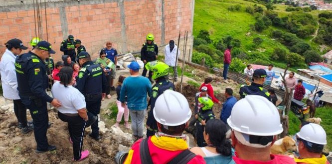 Operativo en el sector de Entrenubes para desmonte de ocupaciones ilegale Operativo en el sector de Entrenubes para desmonte de ocupaciones ilegales